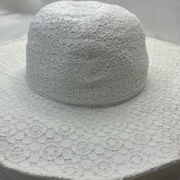 Disney Paris White Sun Hat Lace Adult Wide‎ Brim Mickey Paper Beachy Coastal main image 9